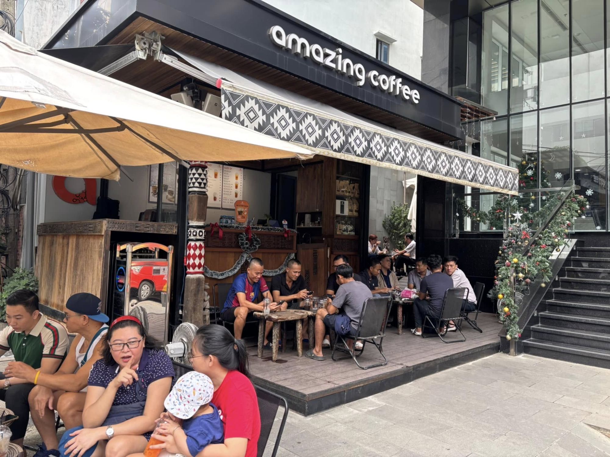 project/2026_05/Coffee_Amazing/kiosk.jpg